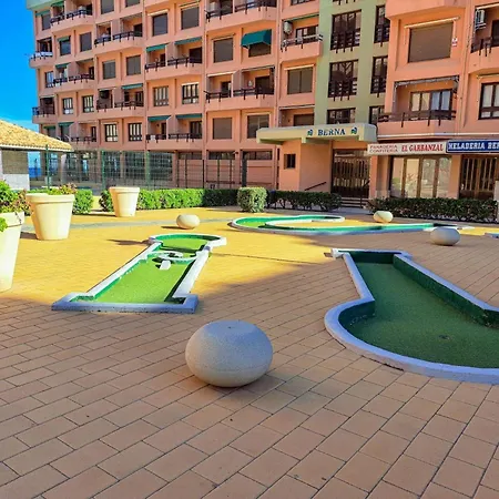 شقة Paraiso Frente Al Mar Con Hidromasaje Piscina Y Minigolf